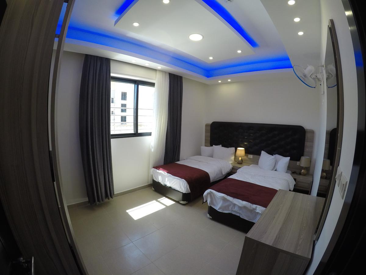 Virginia Hotel Amman Exterior photo